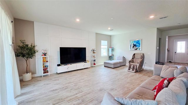 3190 SAILING PIER AVENUE, Winter Garden, FL 34787