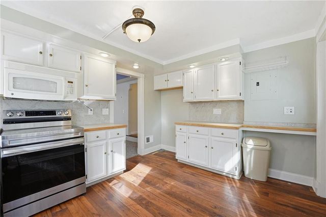 903 S Pope Avenue, Independence, MO 64050