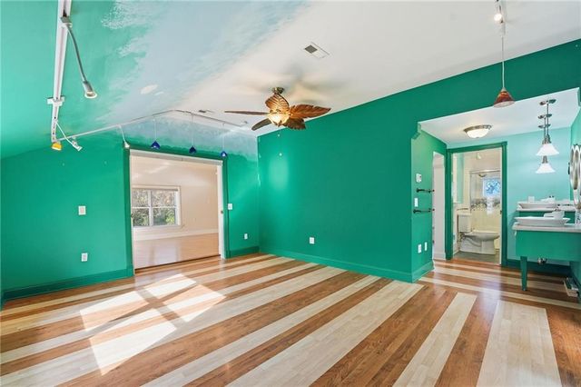 903 S Pope Avenue, Independence, MO 64050