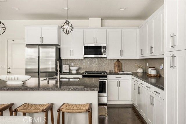 4750 Holly Avenue, Long Beach, CA 90805