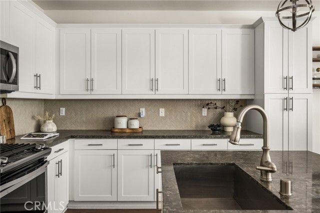 4750 Holly Avenue, Long Beach, CA 90805