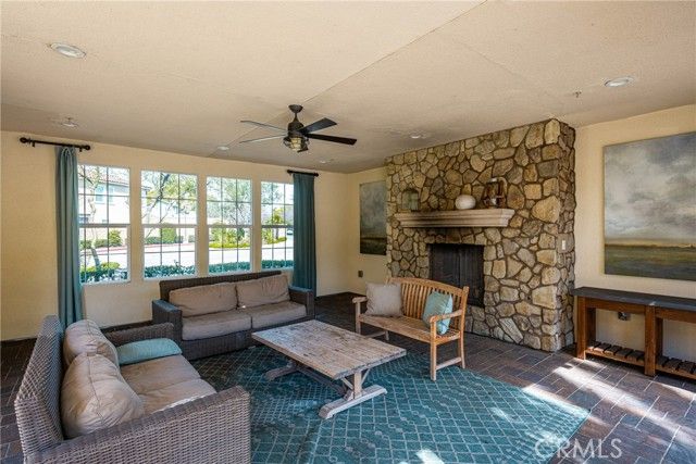 4750 Holly Avenue, Long Beach, CA 90805