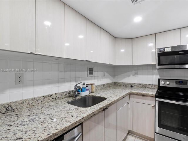 1200 West Ave 823, Miami Beach, FL 33139