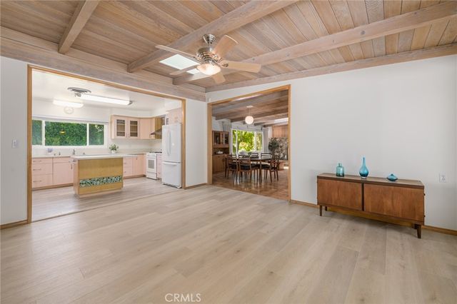 5065 Casa Drive, Tarzana, CA 91356
