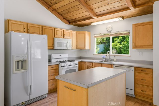5065 Casa Drive, Tarzana, CA 91356