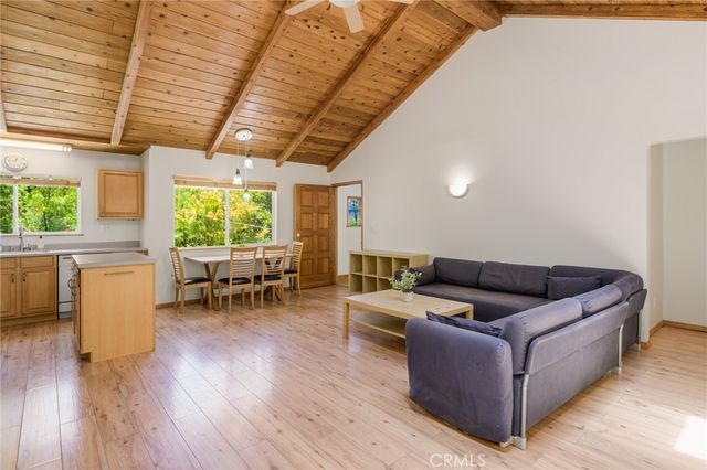 5065 Casa Drive, Tarzana, CA 91356