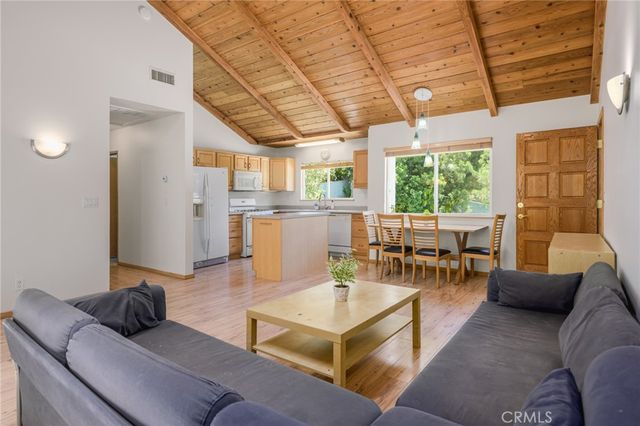 5065 Casa Drive, Tarzana, CA 91356