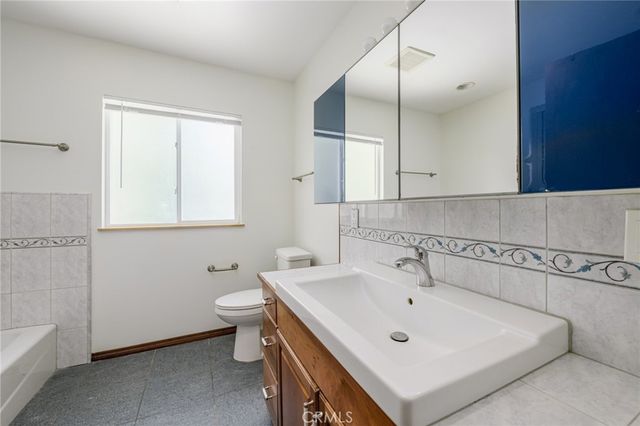 5065 Casa Drive, Tarzana, CA 91356