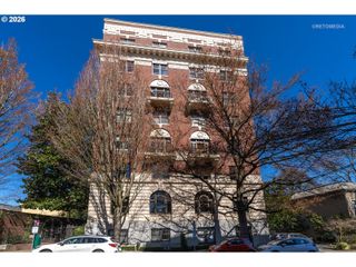 2141 Nw DAVIS St 204, Portland, OR 97210
