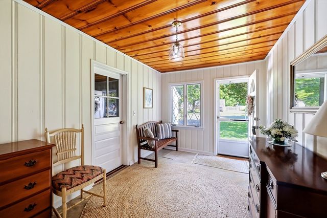 20 Hickory Lane, Hampden, MA 01036