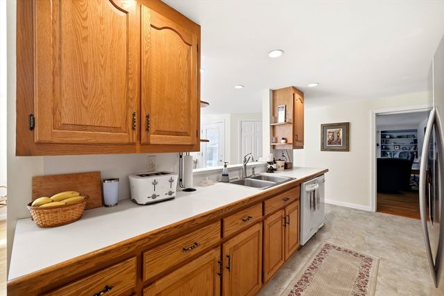 20 Hickory Lane, Hampden, MA 01036