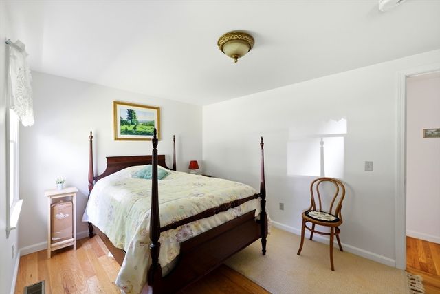 20 Hickory Lane, Hampden, MA 01036