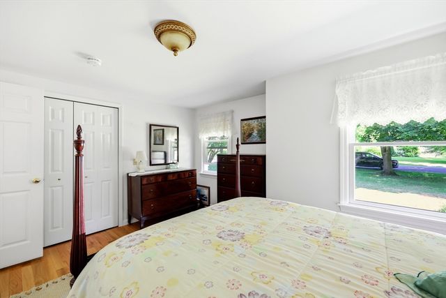 20 Hickory Lane, Hampden, MA 01036
