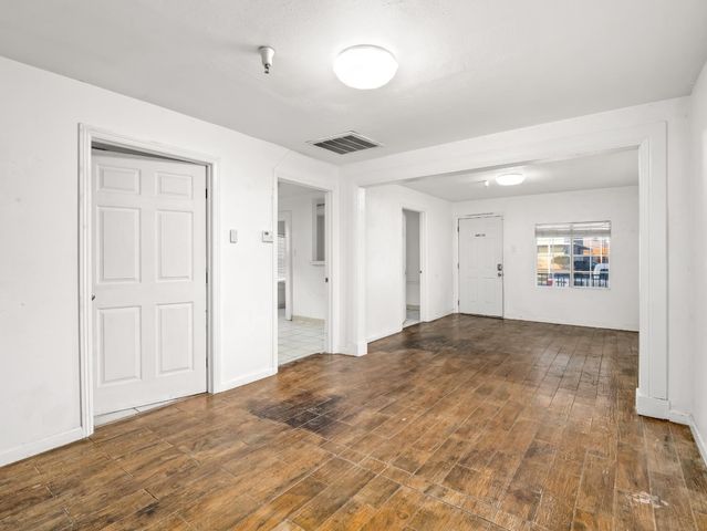 2624 E Olive, Fresno, CA 93701