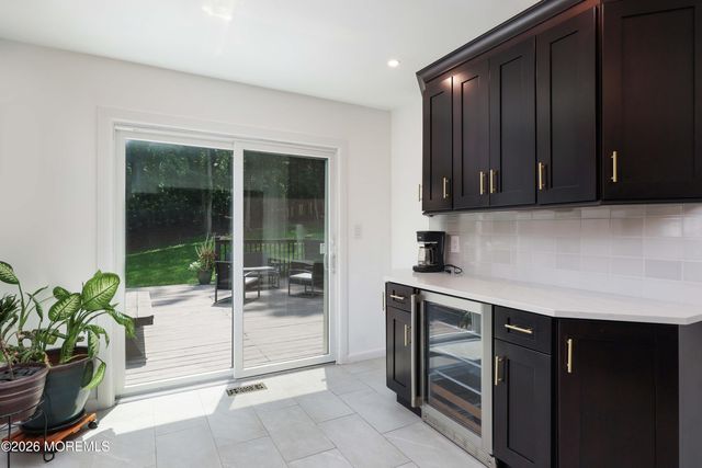 18 Constitution Drive, Leonardo, NJ 07737