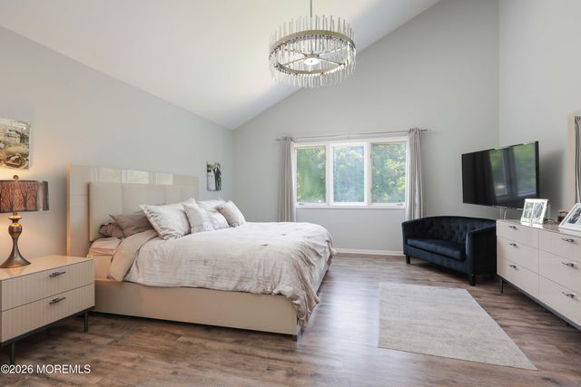 18 Constitution Drive, Leonardo, NJ 07737