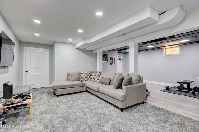 18 Constitution Drive, Leonardo, NJ 07737