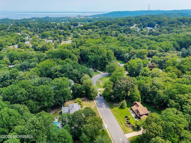 18 Constitution Drive, Leonardo, NJ 07737