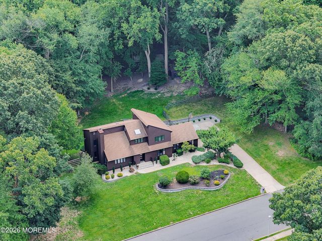 18 Constitution Drive, Leonardo, NJ 07737