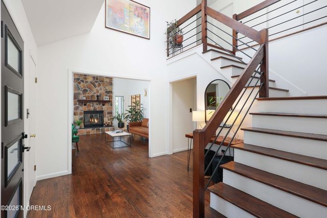 18 Constitution Drive, Leonardo, NJ 07737