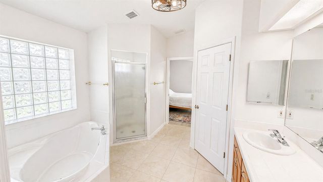 5277 INDIAN OCEAN LOOP, Tavares, FL 32778
