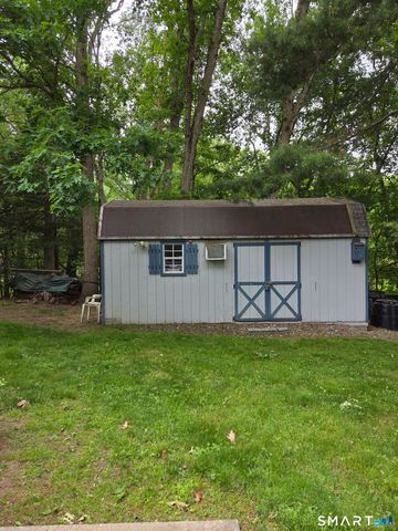 40 Evergreen Park, Clinton, CT 06413