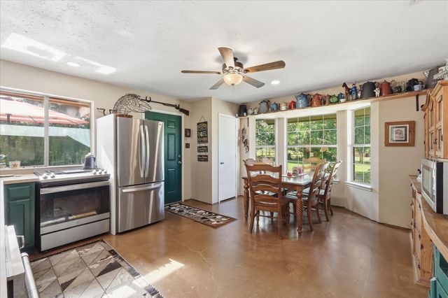 1025 Dominique Drive, Weatherford, TX 76087