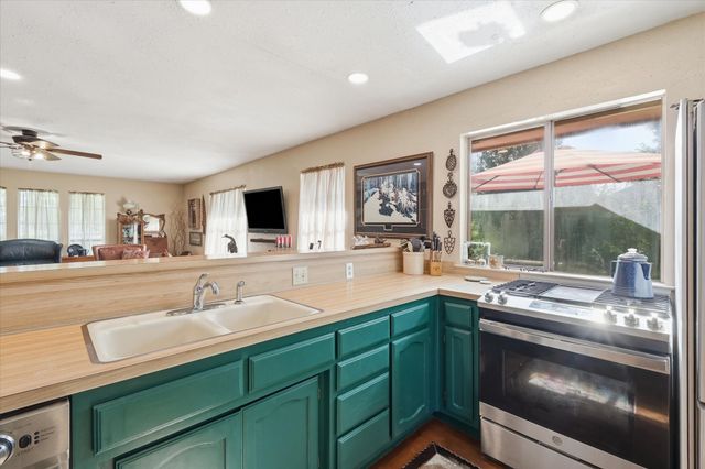 1025 Dominique Drive, Weatherford, TX 76087