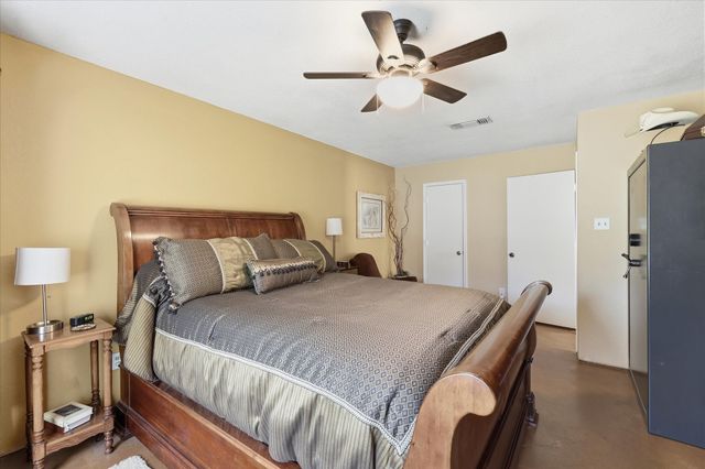 1025 Dominique Drive, Weatherford, TX 76087