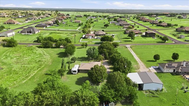 1025 Dominique Drive, Weatherford, TX 76087