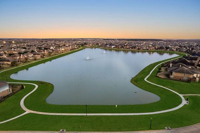 31407 Sandpiper Creek Drive, Hockley, TX 77447