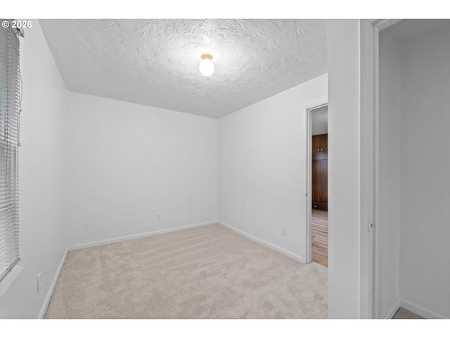 3214 Ne 80TH Ave, Portland, OR 97213