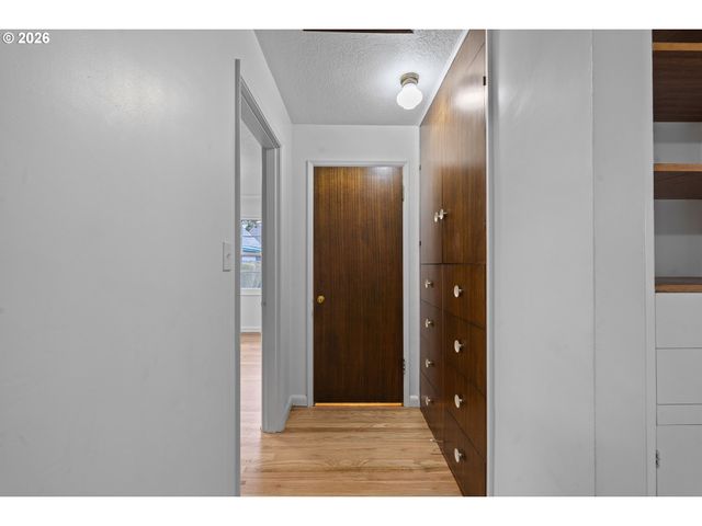 3214 Ne 80TH Ave, Portland, OR 97213