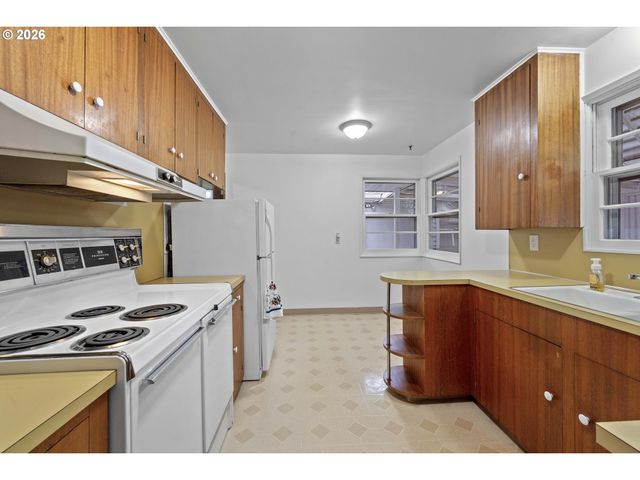 3214 Ne 80TH Ave, Portland, OR 97213