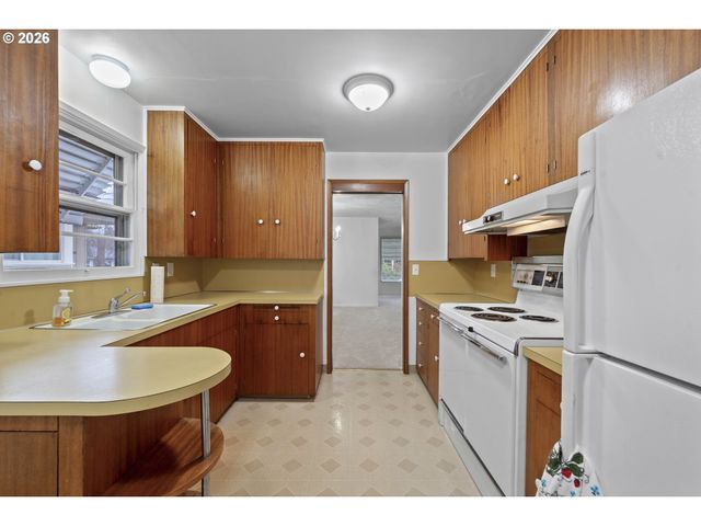 3214 Ne 80TH Ave, Portland, OR 97213