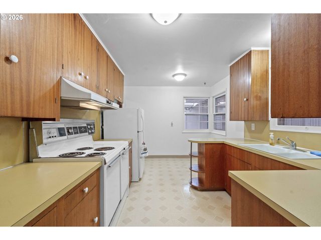 3214 Ne 80TH Ave, Portland, OR 97213