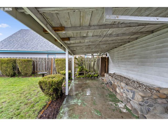 3214 Ne 80TH Ave, Portland, OR 97213