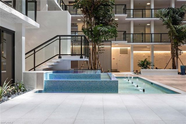 4031 Gulf Shore BLVD N 10C, Naples, FL 34103