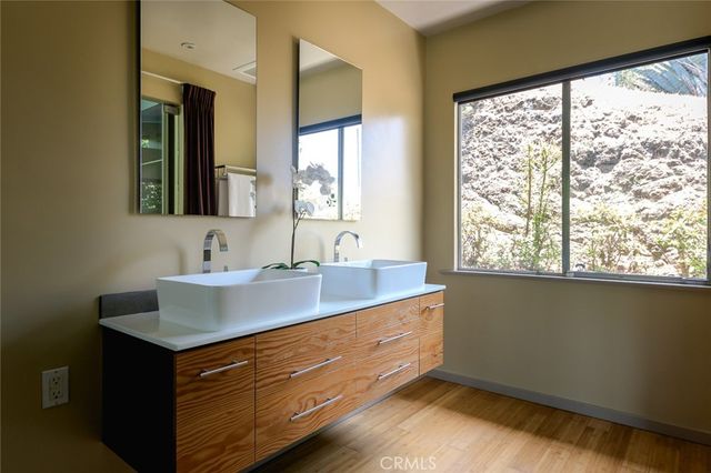 2770 Mira Vista Drive, Glendale, CA 91208