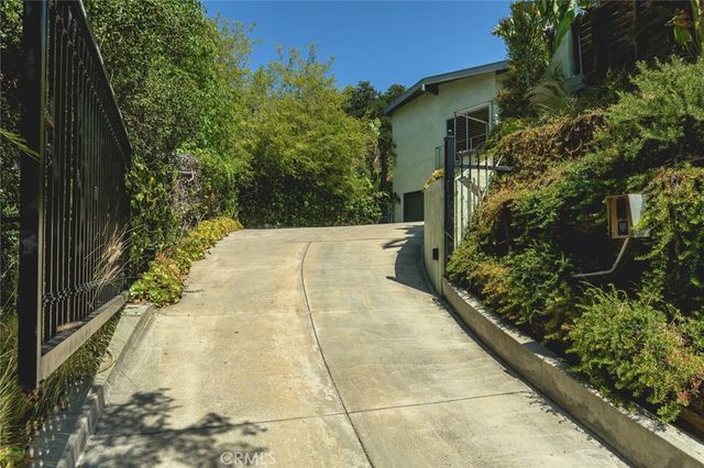2770 Mira Vista Drive, Glendale, CA 91208