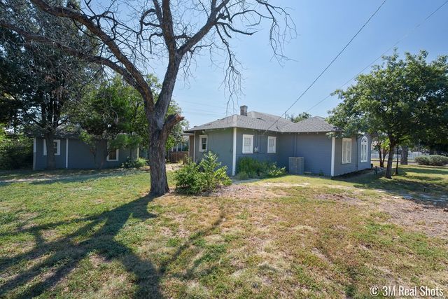 1622 W Harris Avenue, San Angelo, TX 76901