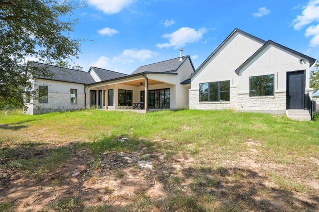 153 Bryce LN, Dripping Springs, TX 78620
