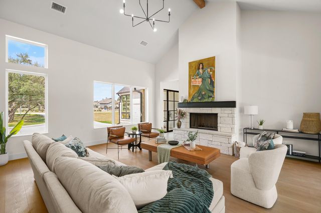 153 Bryce LN, Dripping Springs, TX 78620
