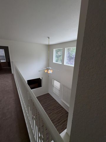 3437 Greenfield Avenue, Clovis, CA 93611