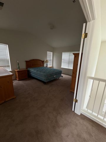 3437 Greenfield Avenue, Clovis, CA 93611