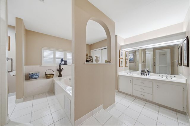 4814 Denver Drive, Galveston, TX 77551