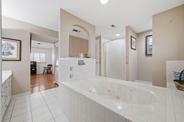 4814 Denver Drive, Galveston, TX 77551