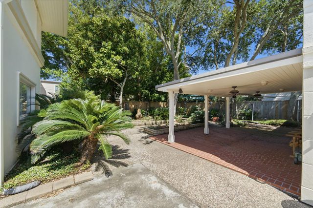 4814 Denver Drive, Galveston, TX 77551