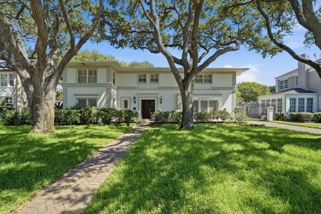 4814 Denver Drive, Galveston, TX 77551