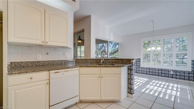 9210 Lalique LN # 1404, Fort Myers, FL 33919